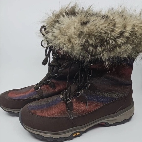Eddie Bauer Boots Womens Size 8 WeatherEdge ThermaFill Faux Fur Winter Aztec - Picture 4 of 5